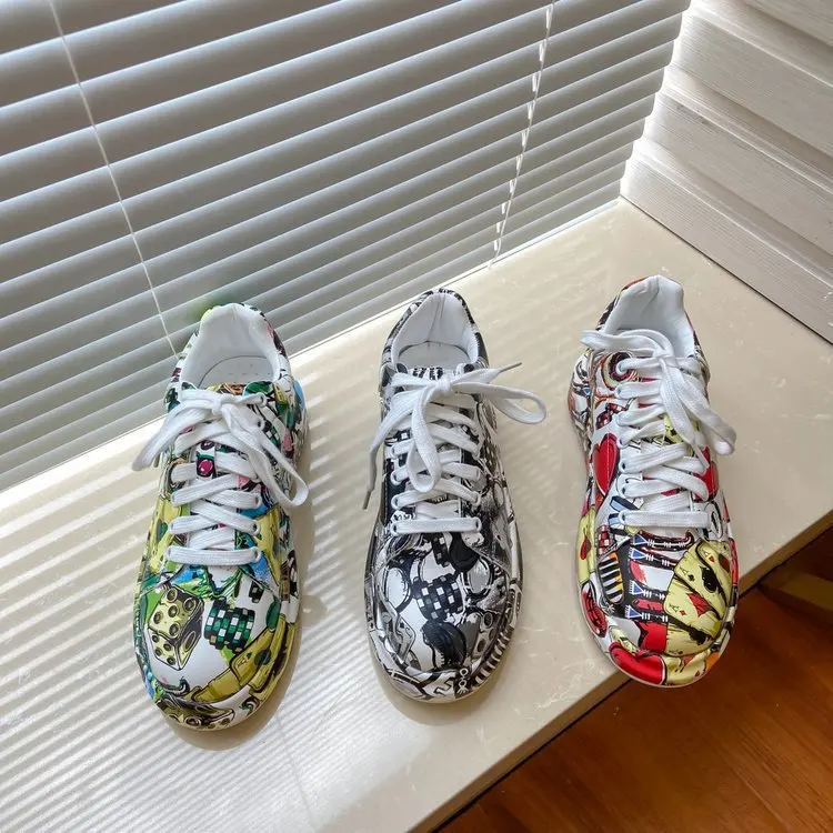 Dropshipping Summer Fashion Ladies Skateboard Shoes Graffiti Round Toe Lace Breathable Ladies Flat Sneakers
Dropshipping Summer Fashion Ladies Skateboard Shoes Graffiti Round Toe Lace Breathable Ladies Flat Sneakers