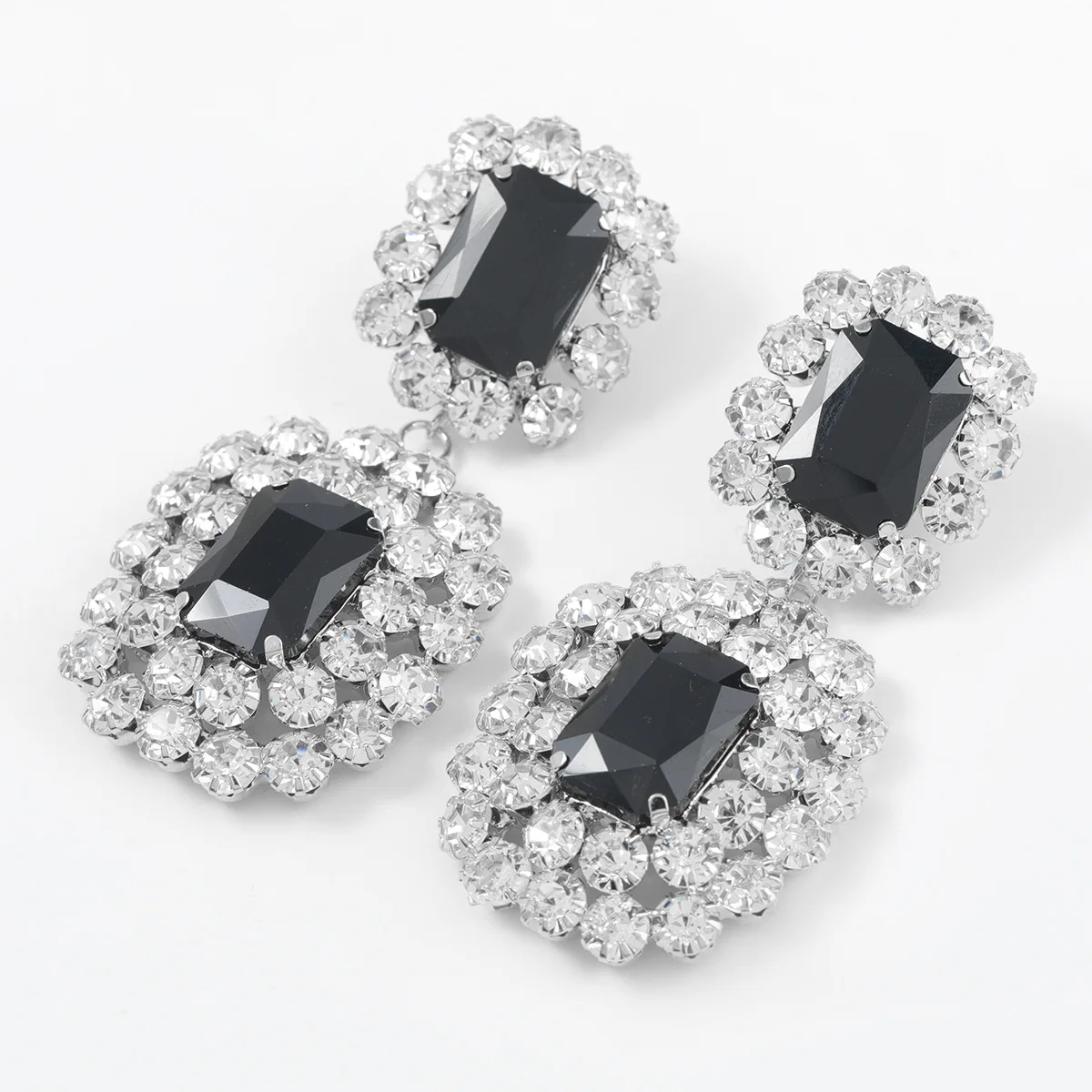 Exaggerated Party Jewelry Double Layer Square Drop Earrings Ice Out Crystal Geometric Dangle Earrings
Exaggerated Party Jewelry Double Layer Square Drop Earrings Ice Out Crystal Geometric Dangle Earrings