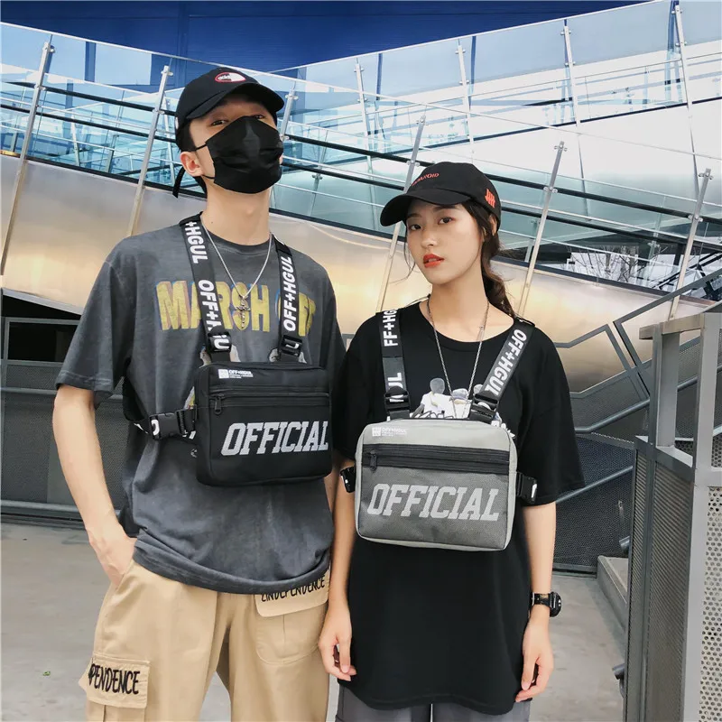 New design mens vest chest rig bag reflective chest bag,unisex custom tactical chest bag bolsos de pecho, Black
New design mens vest chest rig bag reflective chest bag,unisex custom tactical chest bag bolsos de pecho, Black