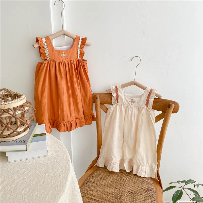 2022 summer embroidery flower infant baby girls overall dresses toddler kids beige clothing A2203033
2022 summer embroidery flower infant baby girls overall dresses toddler kids beige clothing A2203033