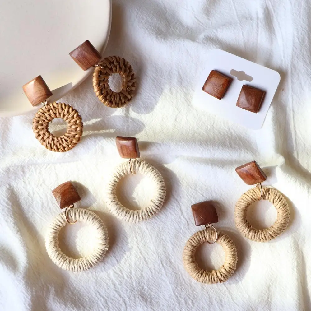 Rattan bamboo geometric earrings female models brown wooden earrings fashion travel jewelry gifts wholesale, Colorful
Rattan bamboo geometric earrings female models brown wooden earrings fashion travel jewelry gifts wholesale, Colorful