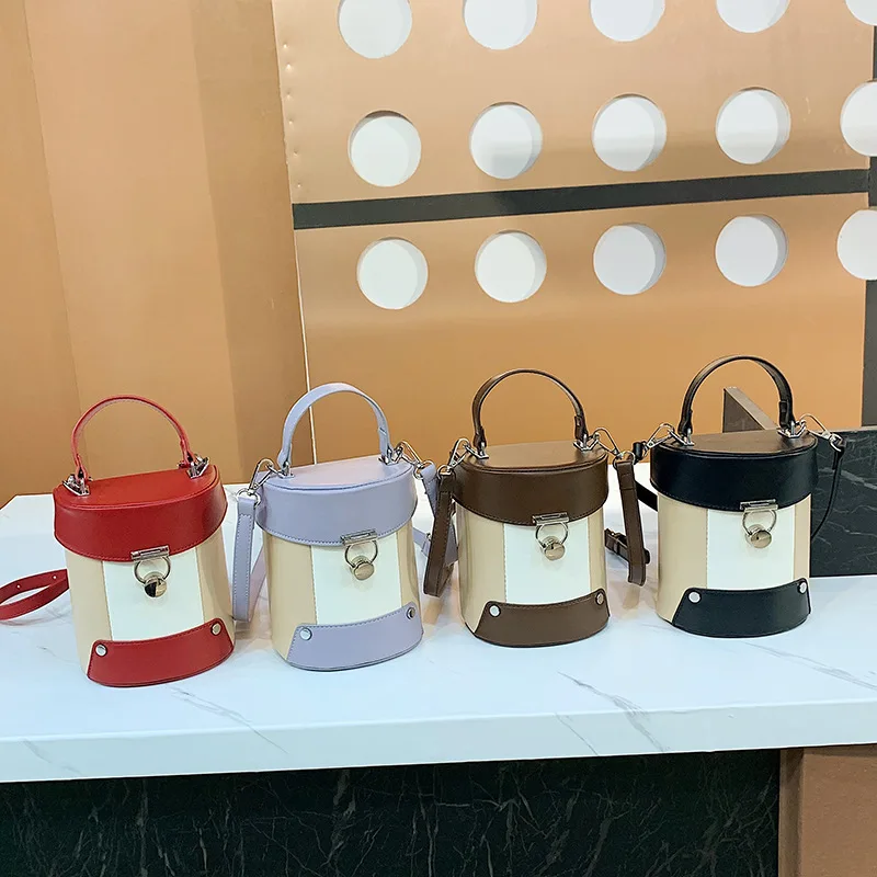 2021 New arrival stitching contrast designer bag fashion portable pu leather messenger bucket bag small purse handbag for women
2021 New arrival stitching contrast designer bag fashion portable pu leather messenger bucket bag small purse handbag for women