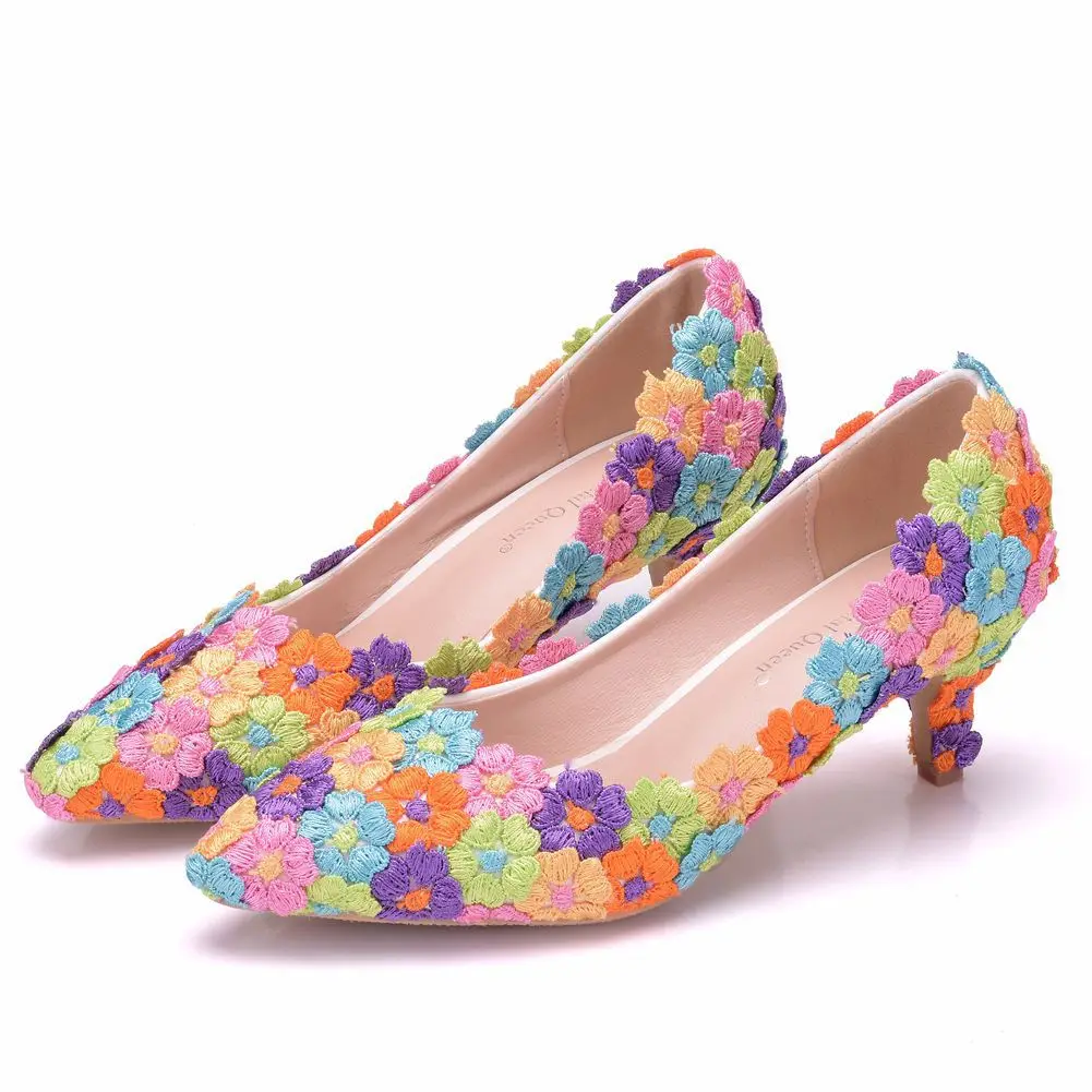 2021 New Arrival 5 CM Bridal Shoes White Lace Pointed Pearl Low Heel Shallow Mouth Ladies Wedding Shoes
2021 New Arrival 5 CM Bridal Shoes White Lace Pointed Pearl Low Heel Shallow Mouth Ladies Wedding Shoes