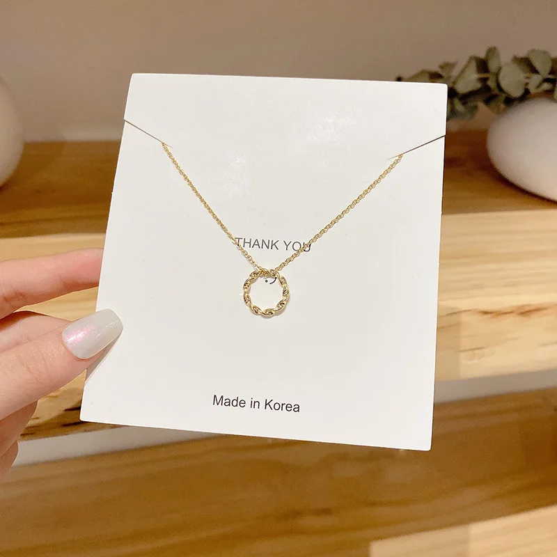 Simple Style Gold Plated Hollow Twisted Circle Pendant Necklace Titanium Steel Geometric Round Circle Necklace for Women
Simple Style Gold Plated Hollow Twisted Circle Pendant Necklace Titanium Steel Geometric Round Circle Necklace for Women