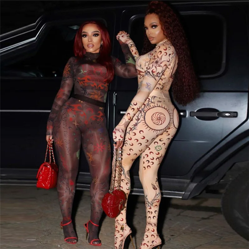 B0650 Autumn and Winter new women's clothing fashion sports graffiti printing slim fit jumpsuit yoga workout clothes
B0650 Autumn and Winter new women's clothing fashion sports graffiti printing slim fit jumpsuit yoga workout clothes