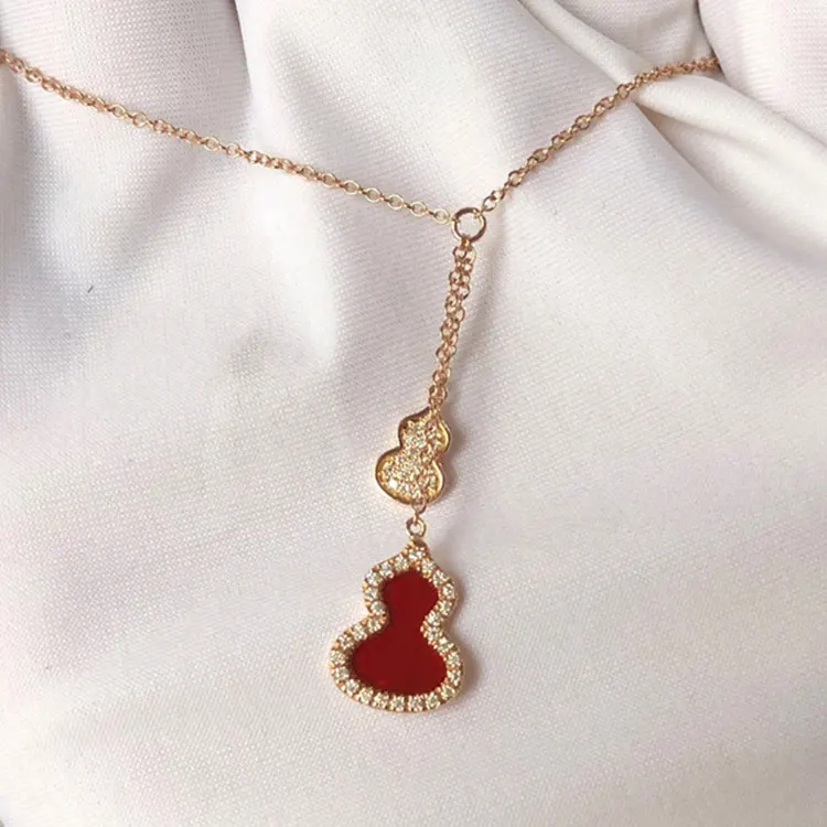 Exquisite Calabash Charm Necklace Elegant Sparkling Rhinestone Double Calabash Red Carnelian Crystal Necklace Women, Red,white
Exquisite Calabash Charm Necklace Elegant Sparkling Rhinestone Double Calabash Red Carnelian Crystal Necklace Women, Red,white