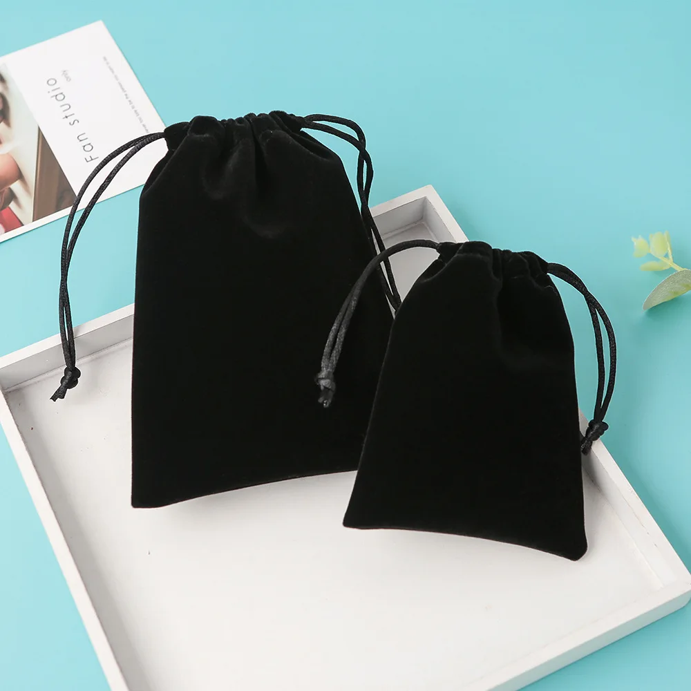 Custom design logo print ring small black velvet pouch necklace velvet pouch bag drawstring jewelry packaging bag, Customized color
Custom design logo print ring small black velvet pouch necklace velvet pouch bag drawstring jewelry packaging bag, Customized color