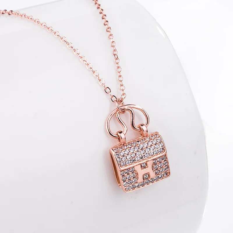 Fashion Luxury Brand Necklace Channel Letter H Necklace for Women Bling Bling Zircon Silver Gold Plated Jewelry
Fashion Luxury Brand Necklace Channel Letter H Necklace for Women Bling Bling Zircon Silver Gold Plated Jewelry