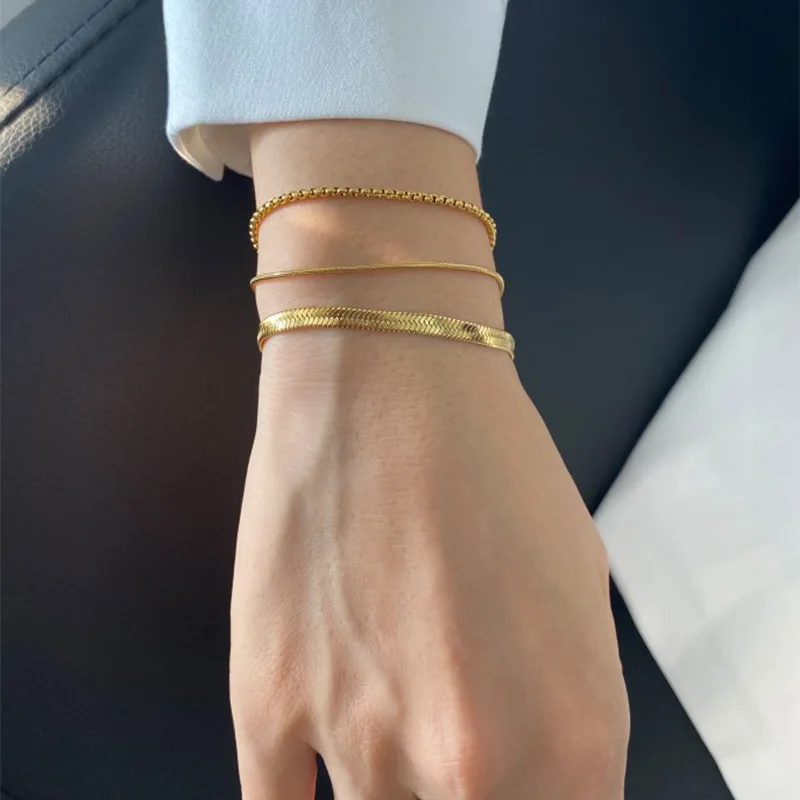 America Simple design thick gold bracelet titanium steel bracelet Snake flat chain stainless steel 18K gold plated for girls
America Simple design thick gold bracelet titanium steel bracelet Snake flat chain stainless steel 18K gold plated for girls