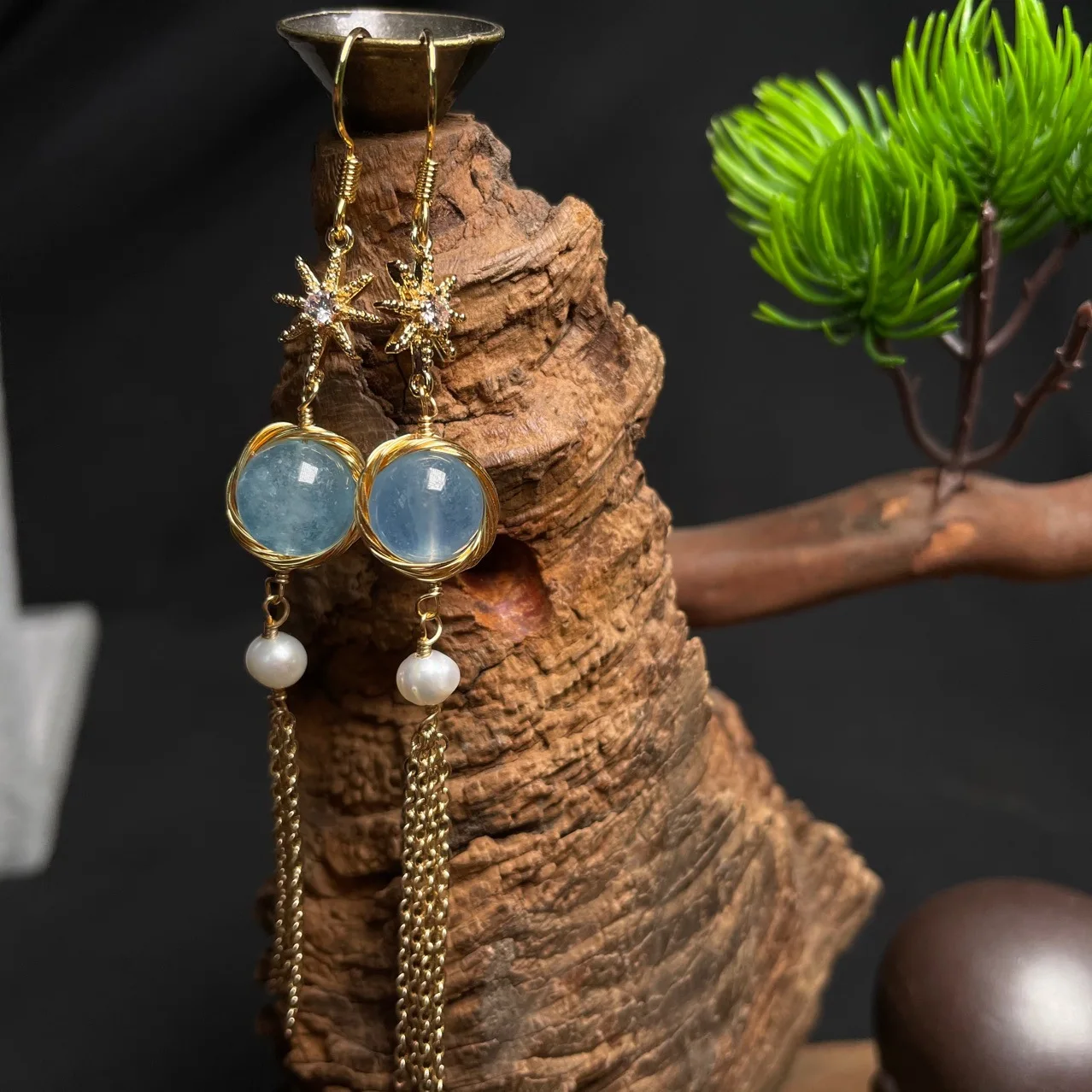 2021 Aquamarine Drop Earrings Dangle Tassel Earrings For Woman Pentagram Gold Metal Earrings, As picture
2021 Aquamarine Drop Earrings Dangle Tassel Earrings For Woman Pentagram Gold Metal Earrings, As picture