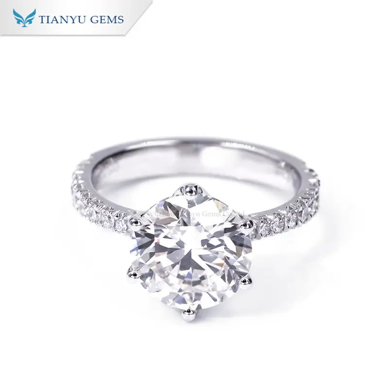 Tianyu Gems luxury design women jewelry ring 18k real white gold Moissanite diamond wedding rings for lovers
Tianyu Gems luxury design women jewelry ring 18k real white gold Moissanite diamond wedding rings for lovers