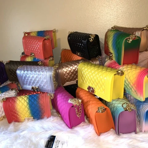 2021 spring newest designer mini jelly bag women ladies Chains Colorful Rainbow Clutch Trendy Jelly Shoulder Purses Bags handbag, 64 colors
2021 spring newest designer mini jelly bag women ladies Chains Colorful Rainbow Clutch Trendy Jelly Shoulder Purses Bags handbag, 64 colors
