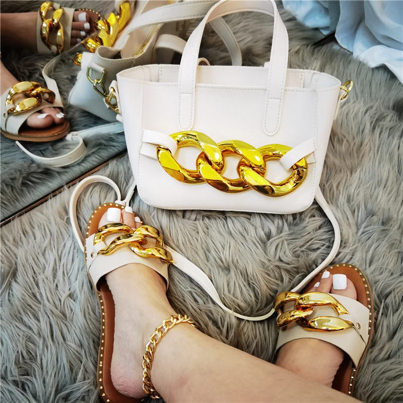 Amazon Hot Selling Luxury Women Handbag Match Shoes Crossbody Handbags Sandals Metal Chain Slippers Match Women Hand Bags Set, 3 colors
Amazon Hot Selling Luxury Women Handbag Match Shoes Crossbody Handbags Sandals Metal Chain Slippers Match Women Hand Bags Set, 3 colors
