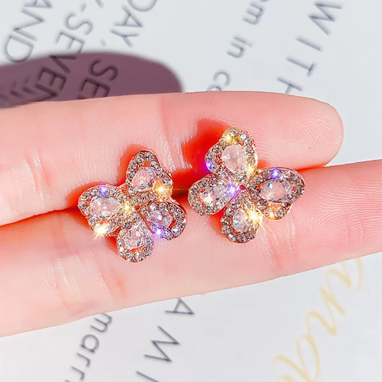 CAOSHI Ear Jewelry Zircon Women Party Earring Shiny Crystal Rhinestone Cute Sparkling Cute Butterfly Stud Earrings
CAOSHI Ear Jewelry Zircon Women Party Earring Shiny Crystal Rhinestone Cute Sparkling Cute Butterfly Stud Earrings