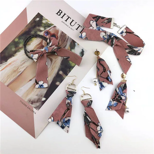 Wholesale New Design Korea Styles Fabric Pearl Bowknot Knitted Earring Necklace 3 Pieces Sets Jewelry Sets For Women, 2 colors available
Wholesale New Design Korea Styles Fabric Pearl Bowknot Knitted Earring Necklace 3 Pieces Sets Jewelry Sets For Women, 2 colors available