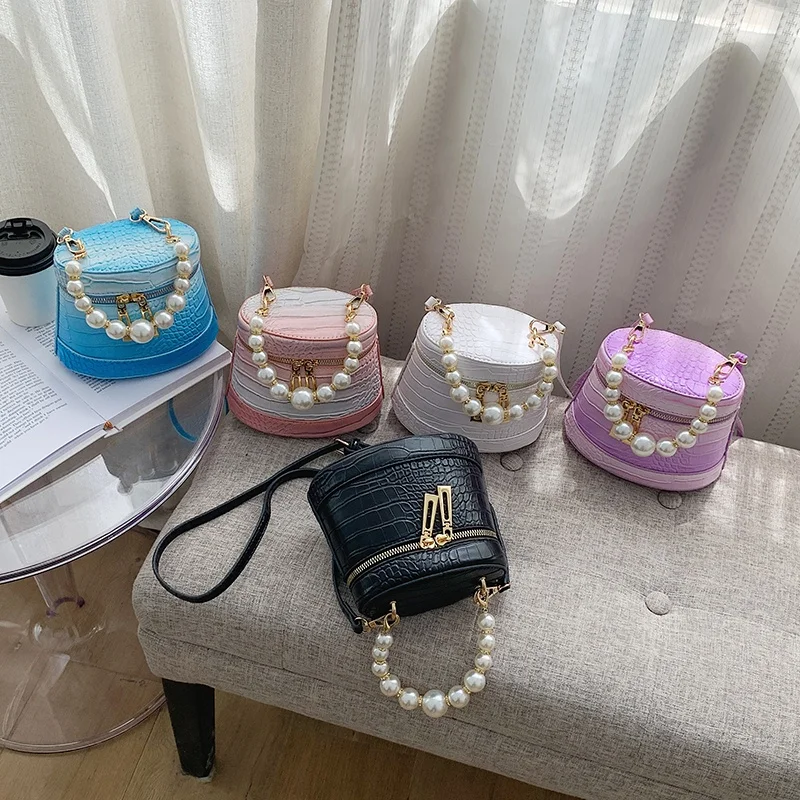 Sac a main fashion mini handbags 2021 luxury designer famous handbags bucket shape woman bags for girl
Sac a main fashion mini handbags 2021 luxury designer famous handbags bucket shape woman bags for girl
