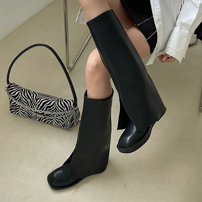Ultra soft solid leather folded-cuff flat women shoes pull on square toe knee length lady boots for fall winter fashion
Ultra soft solid leather folded-cuff flat women shoes pull on square toe knee length lady boots for fall winter fashion