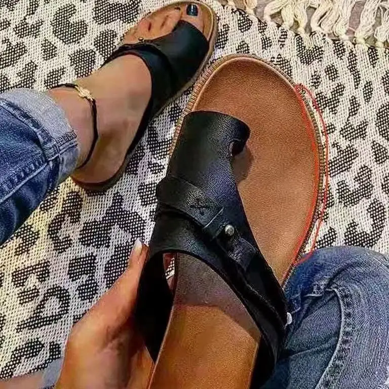 2021 European&America summer new arrival casual flat flip flops fashion beach casual slippers women shoes, Three colors or customized
2021 European&America summer new arrival casual flat flip flops fashion beach casual slippers women shoes, Three colors or customized