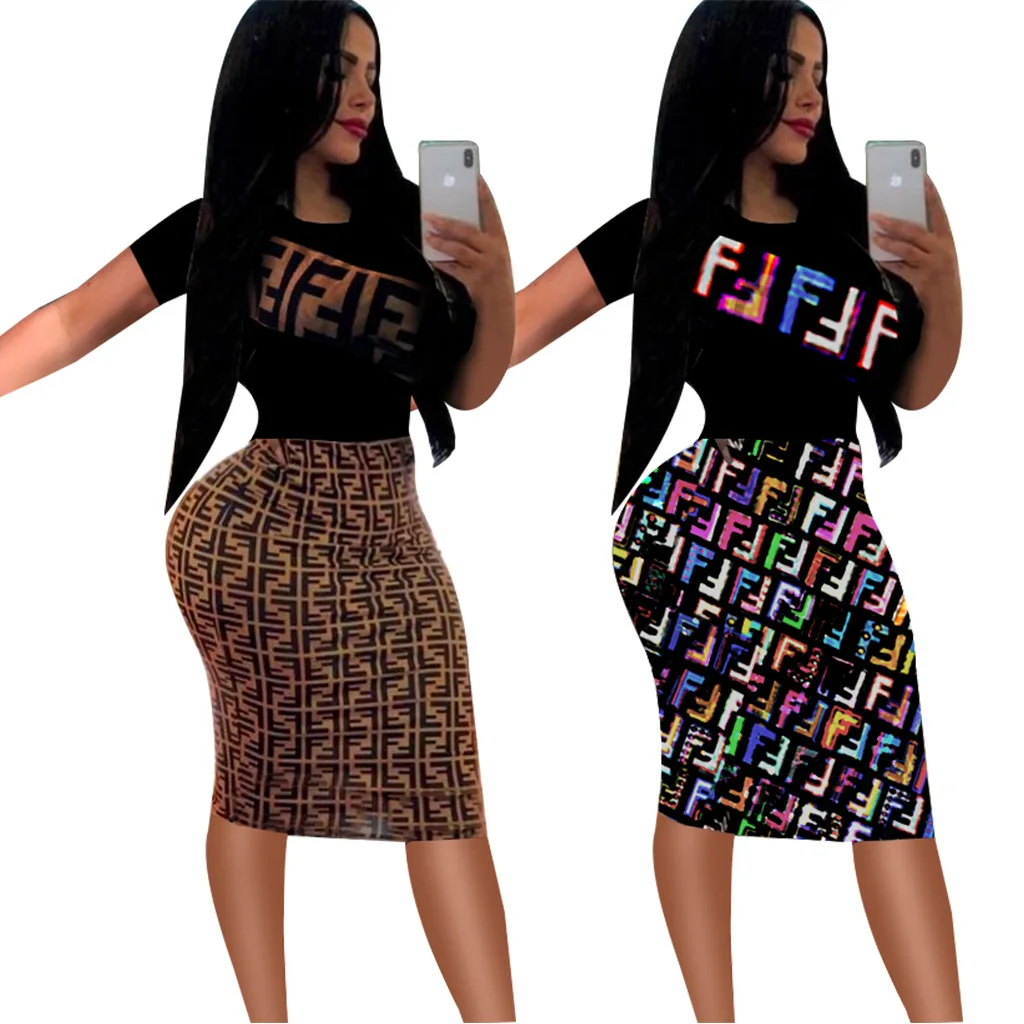 2021 New Arrival Women Designer For Summer Short Sleeve Knee-length Fashion Brand Letter Print Panelled Dress
2021 New Arrival Women Designer For Summer Short Sleeve Knee-length Fashion Brand Letter Print Panelled Dress