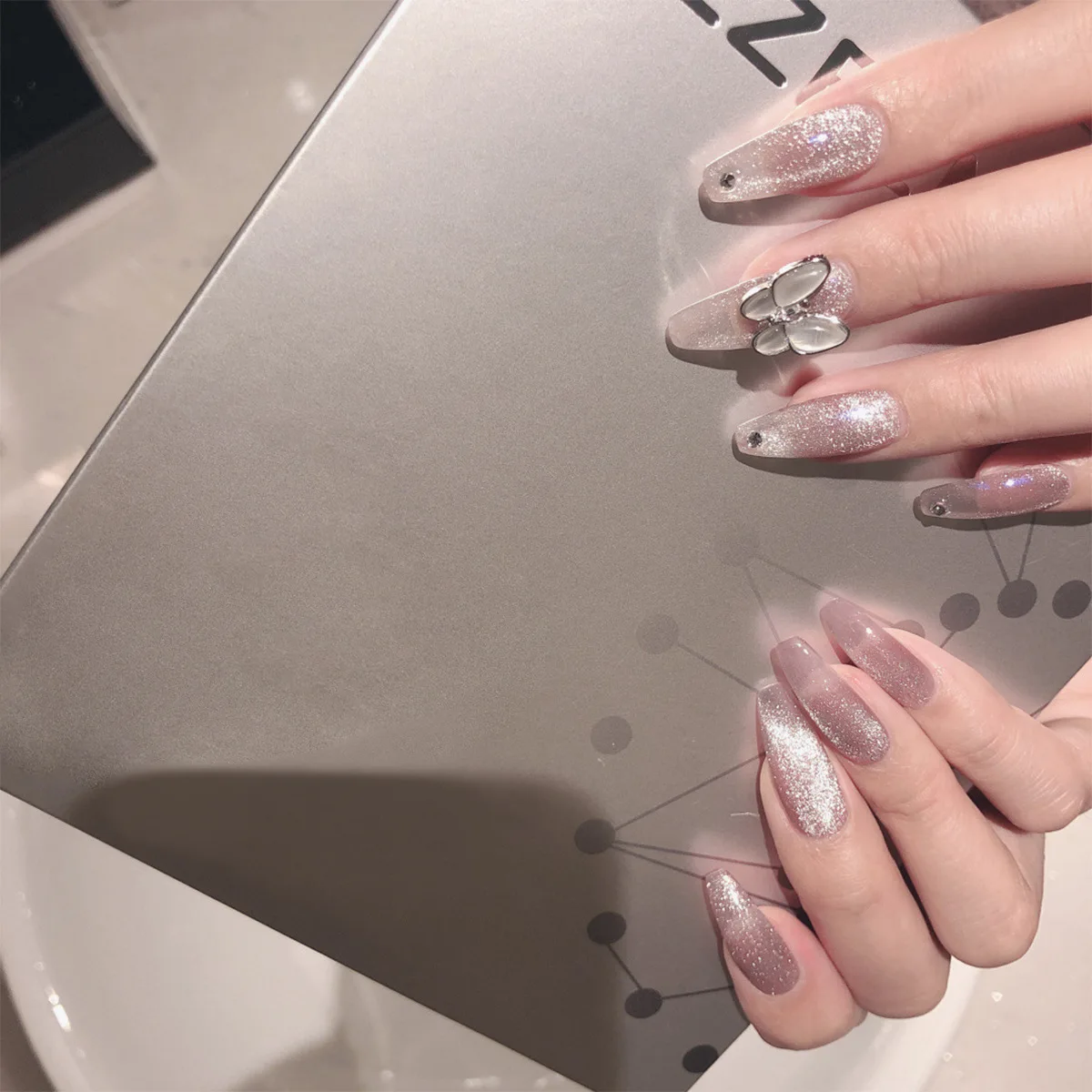 Diamond Decor Tips Artificial Fingernails Pink Luxury 3D Butterfly Glitter Cat Eye Press On Nails
Diamond Decor Tips Artificial Fingernails Pink Luxury 3D Butterfly Glitter Cat Eye Press On Nails