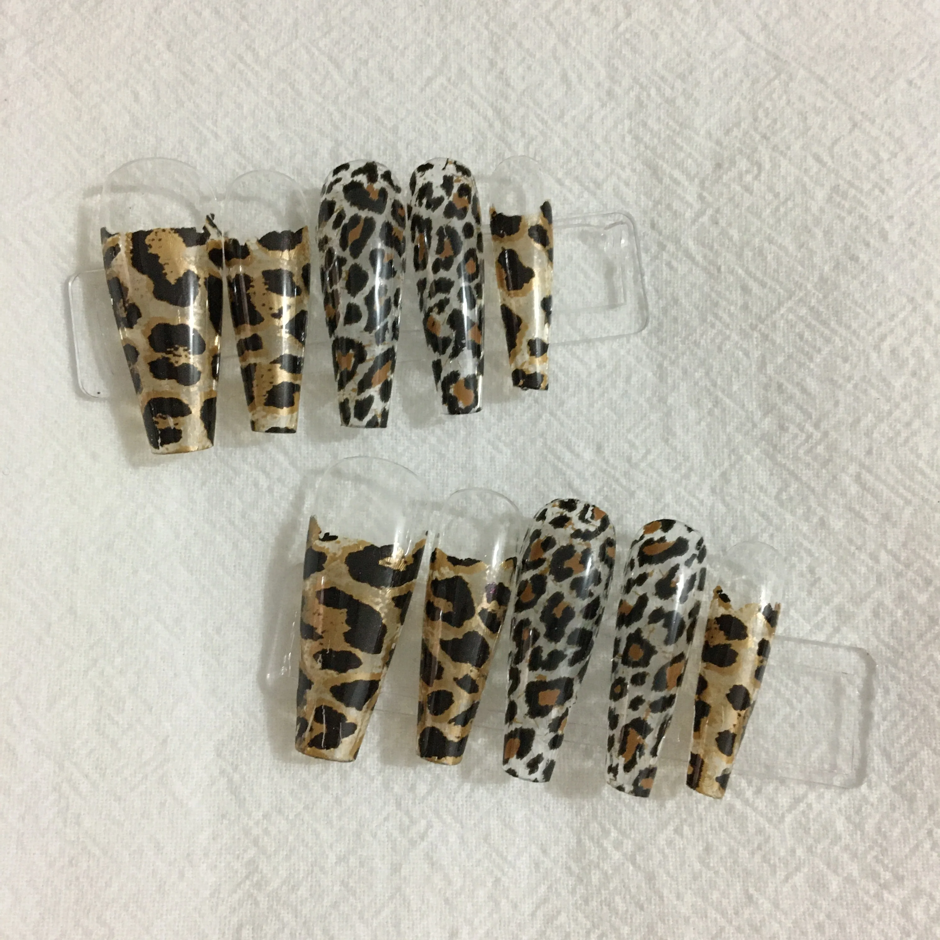 H-01 Colorful flame press on nails Wholesale High Quality cow print press on nails French press on nails with stones, Customers' requirements
H-01 Colorful flame press on nails Wholesale High Quality cow print press on nails French press on nails with stones, Customers' requirements