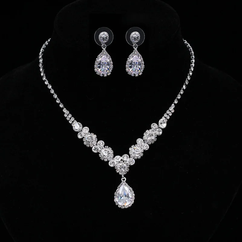 hot sales Charming 925 sterling silver white gold plated Cubic Zircon CZ Clear diamond Earrings Necklace Bridal Jewelry set
hot sales Charming 925 sterling silver white gold plated Cubic Zircon CZ Clear diamond Earrings Necklace Bridal Jewelry set