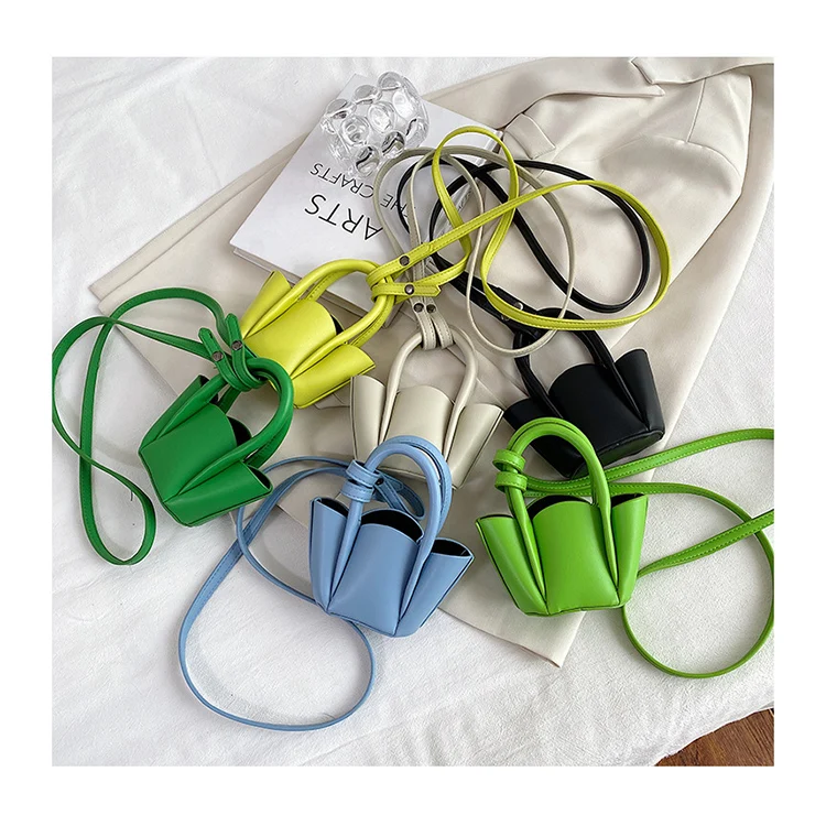 Petal Tote Bags 2022 Summer Designer Mini Crossbody Bags Cute Girls Lipsticks Coins Keys Purses Brand PU Leather Shoulder Bag
Petal Tote Bags 2022 Summer Designer Mini Crossbody Bags Cute Girls Lipsticks Coins Keys Purses Brand PU Leather Shoulder Bag