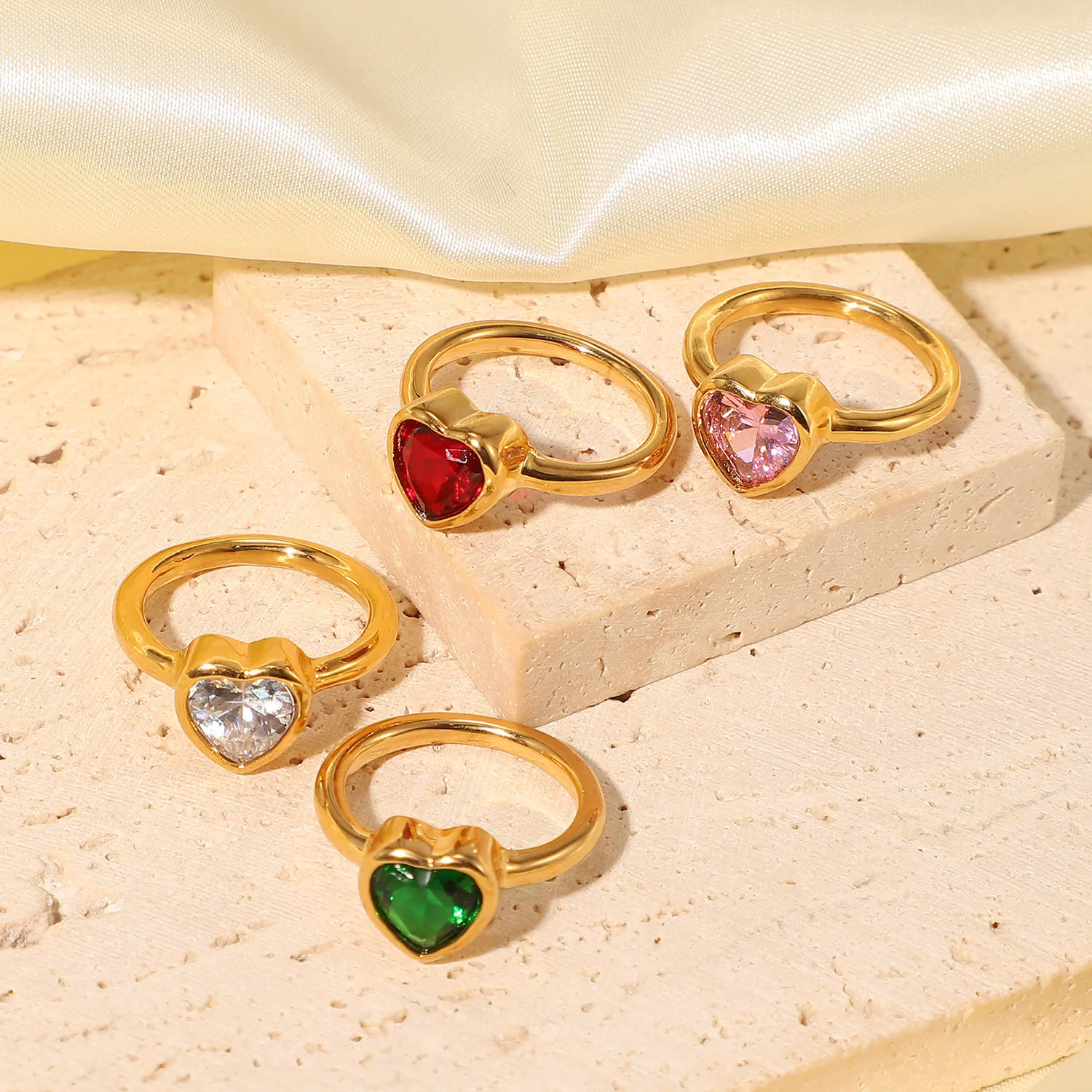 18K gold plated geometric zircon ring stainless steel heart ring diamond rings jewelry women
18K gold plated geometric zircon ring stainless steel heart ring diamond rings jewelry women