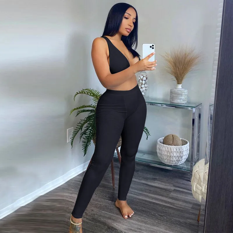 Hot sale new women's new V-neck short sleeve sports yoga suit sexy two piece sets, Customized color
Hot sale new women's new V-neck short sleeve sports yoga suit sexy two piece sets, Customized color