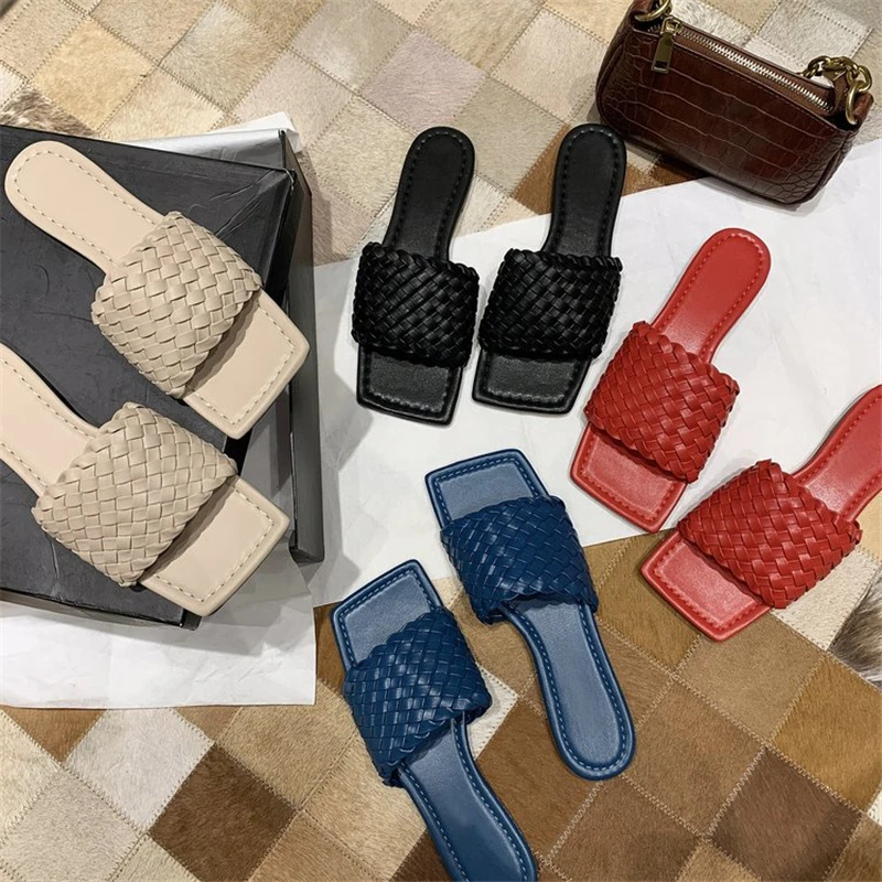 Square Toe Flat Slippers Women Weave Plaid Designer Women Sandals Casual Beach Shoes Women summer
Square Toe Flat Slippers Women Weave Plaid Designer Women Sandals Casual Beach Shoes Women summer