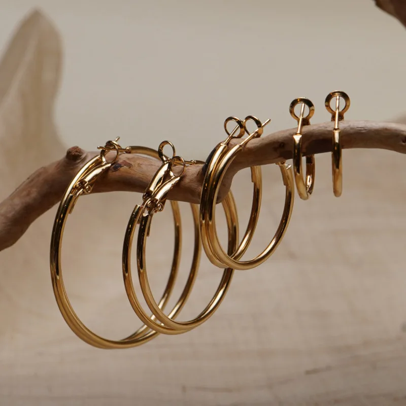 Vershal Wholesale Korean Style Gold Plated Minimalist Large Hoop Earrings Jewelry For Women
Vershal Wholesale Korean Style Gold Plated Minimalist Large Hoop Earrings Jewelry For Women