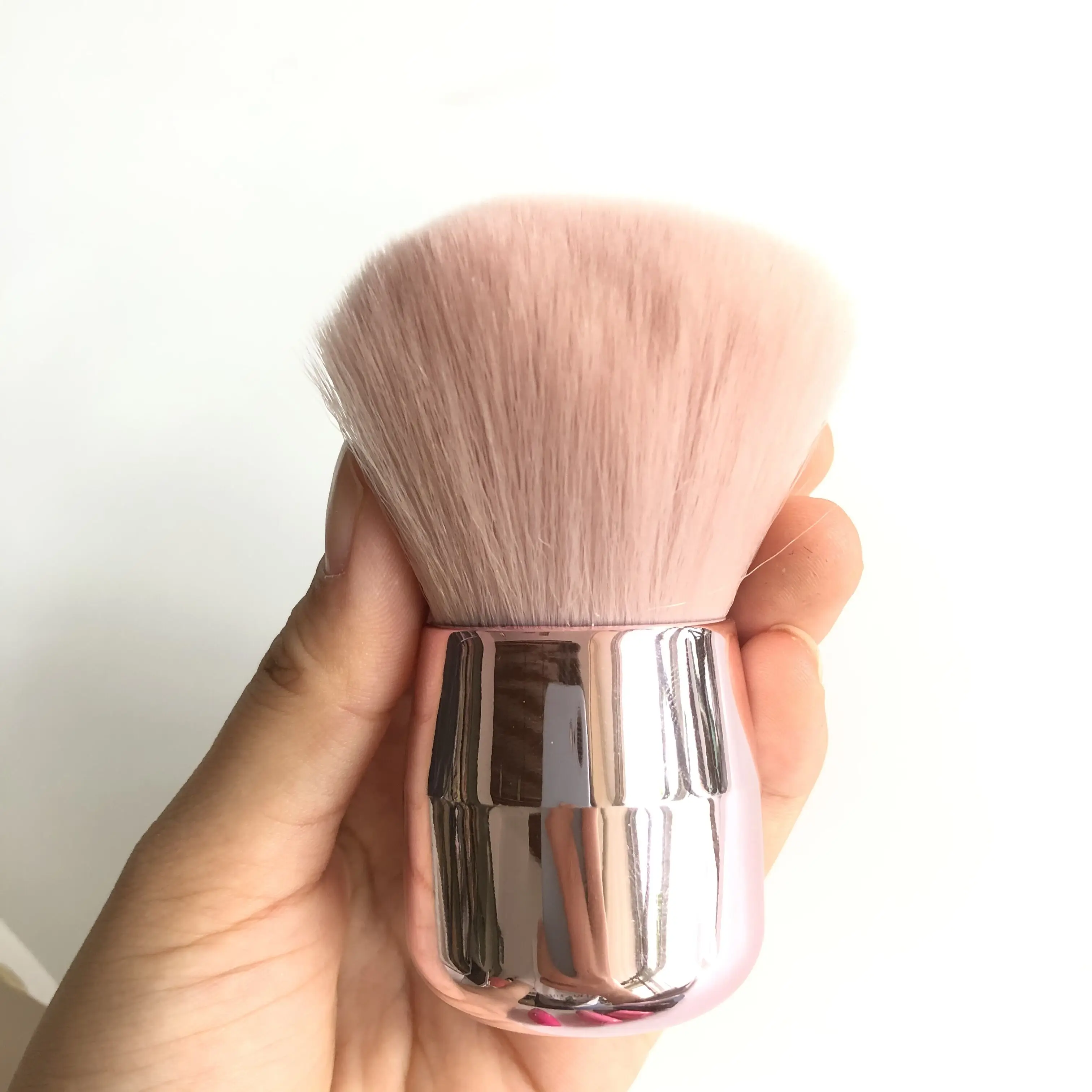Mushroom high quality woman kits plastic brush luxury private label makeup single brush, Pink color
Mushroom high quality woman kits plastic brush luxury private label makeup single brush, Pink color