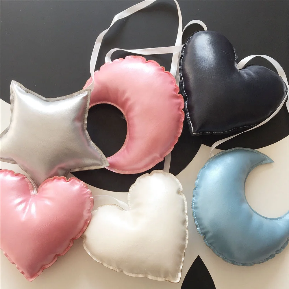 Children's room PU fabric leather stars moon heart shape pendant wall hanging nordic style simple kids home nursery decor
Children's room PU fabric leather stars moon heart shape pendant wall hanging nordic style simple kids home nursery decor