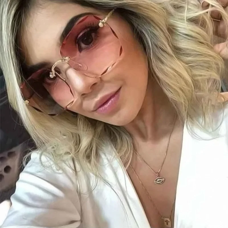 Fashion UV400 Shades Oculos Women Luxury Brand Designer Summer Gradient Sun glasses 2021 Square Rimless Sunglasses (KSG066), As picture
Fashion UV400 Shades Oculos Women Luxury Brand Designer Summer Gradient Sun glasses 2021 Square Rimless Sunglasses (KSG066), As picture
