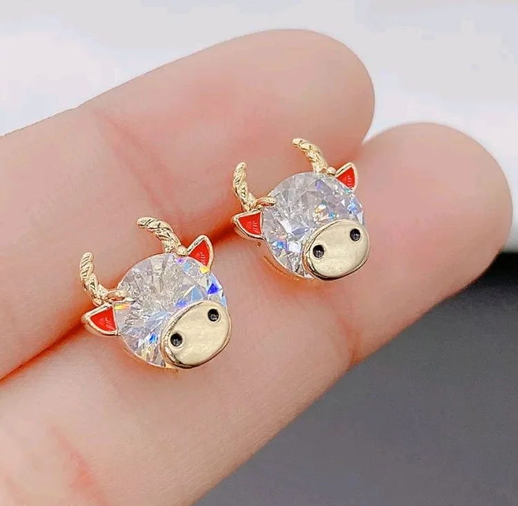 925 silver post custom jewelry old school lovely cow small girl earring
925 silver post custom jewelry old school lovely cow small girl earring