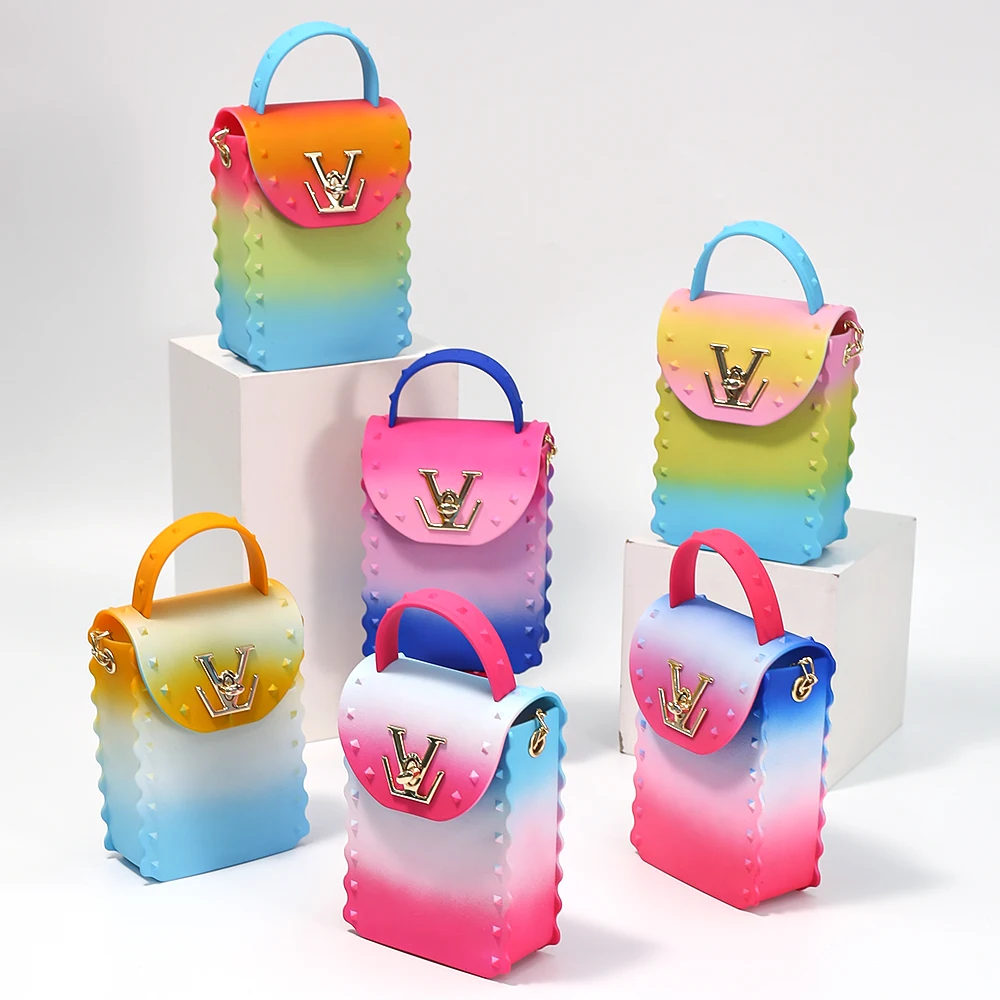 2021 summer style mobile phone bags rainbow color jelly purses chain shoulder bags designer handbags for women ladies bags
2021 summer style mobile phone bags rainbow color jelly purses chain shoulder bags designer handbags for women ladies bags