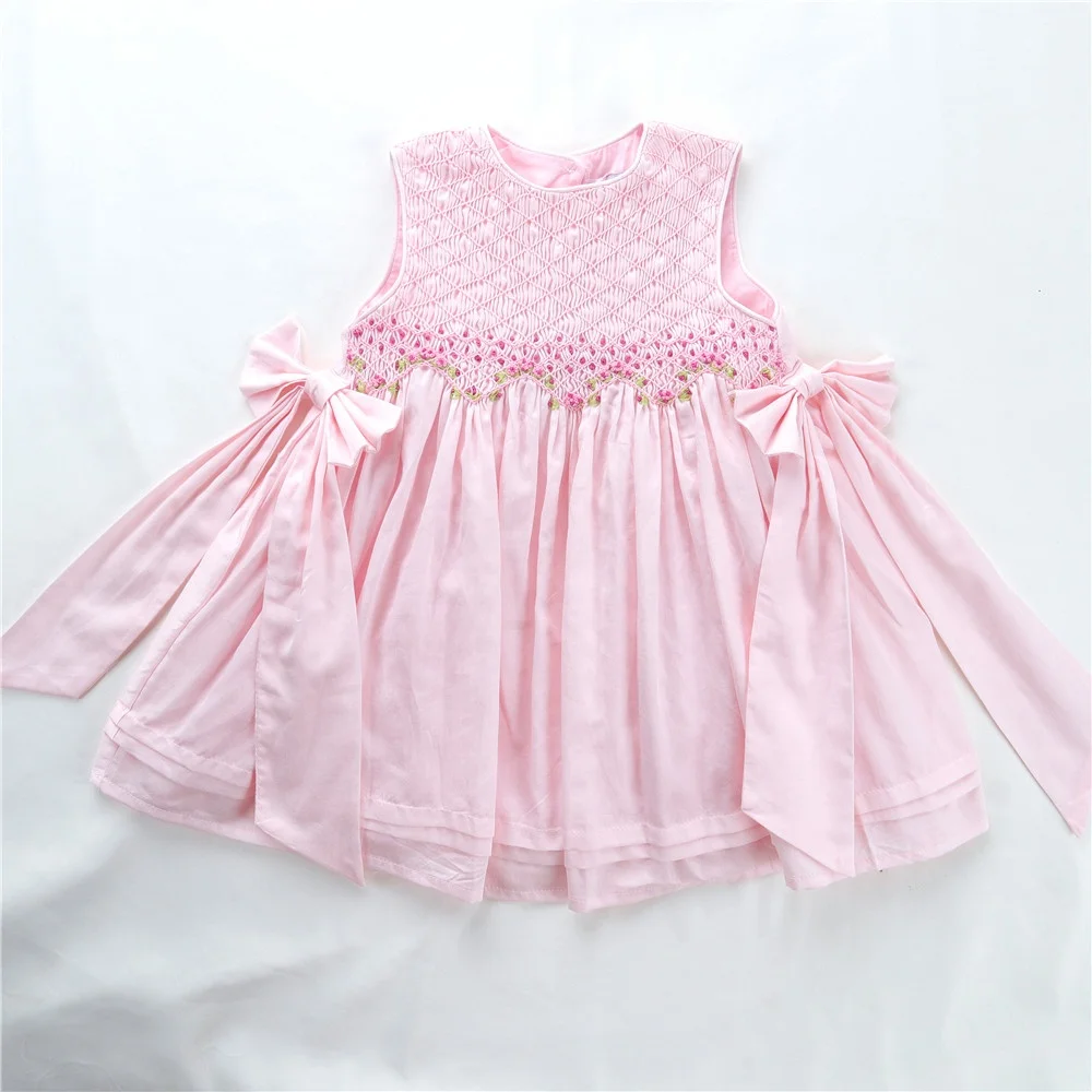 summer pink toddler baby girls' dresses smocked flower hand made princess wedding cotton kids clothes wholesale B102
summer pink toddler baby girls' dresses smocked flower hand made princess wedding cotton kids clothes wholesale B102