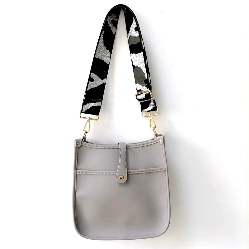 2020 New Popular Ladies Vintage Grey Color PU Crossbody Bag High Quality PU Shoulder Bag with Free Matching Straps
2020 New Popular Ladies Vintage Grey Color PU Crossbody Bag High Quality PU Shoulder Bag with Free Matching Straps