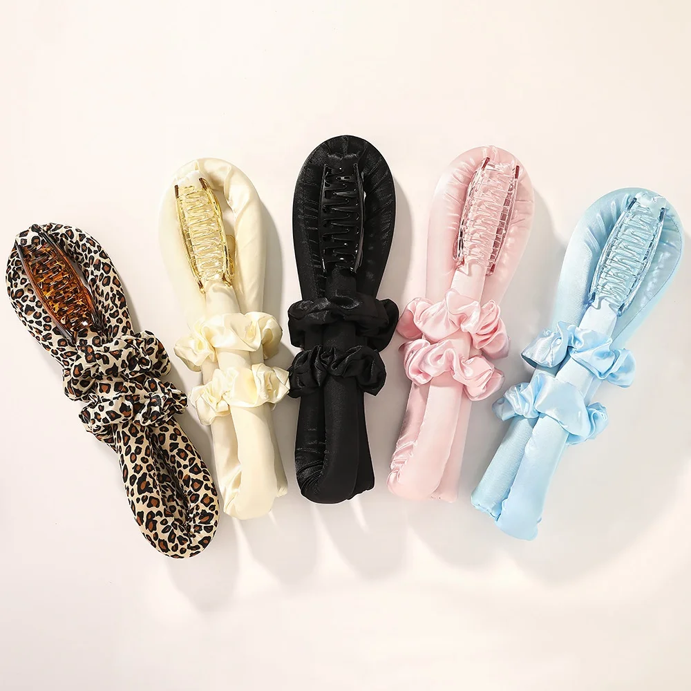 Amazon Hot Selling Soft Lazy Sleep Easy Use Hair Foam Sponge Silk Roller Magic No Heat Hair Curls Rod Big Wave Hair Curlers
Amazon Hot Selling Soft Lazy Sleep Easy Use Hair Foam Sponge Silk Roller Magic No Heat Hair Curls Rod Big Wave Hair Curlers