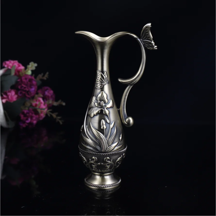 Hot Wholesale luxury bronzeware antique home decoration originality decor metal flower vases, Picture
Hot Wholesale luxury bronzeware antique home decoration originality decor metal flower vases, Picture