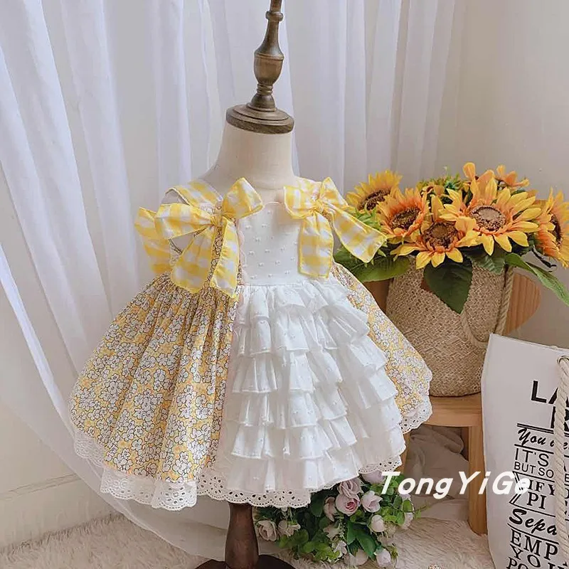 C065118 Baby girls spanish dresses vintage lace red baby dress kids wholesale children clothing frock
C065118 Baby girls spanish dresses vintage lace red baby dress kids wholesale children clothing frock