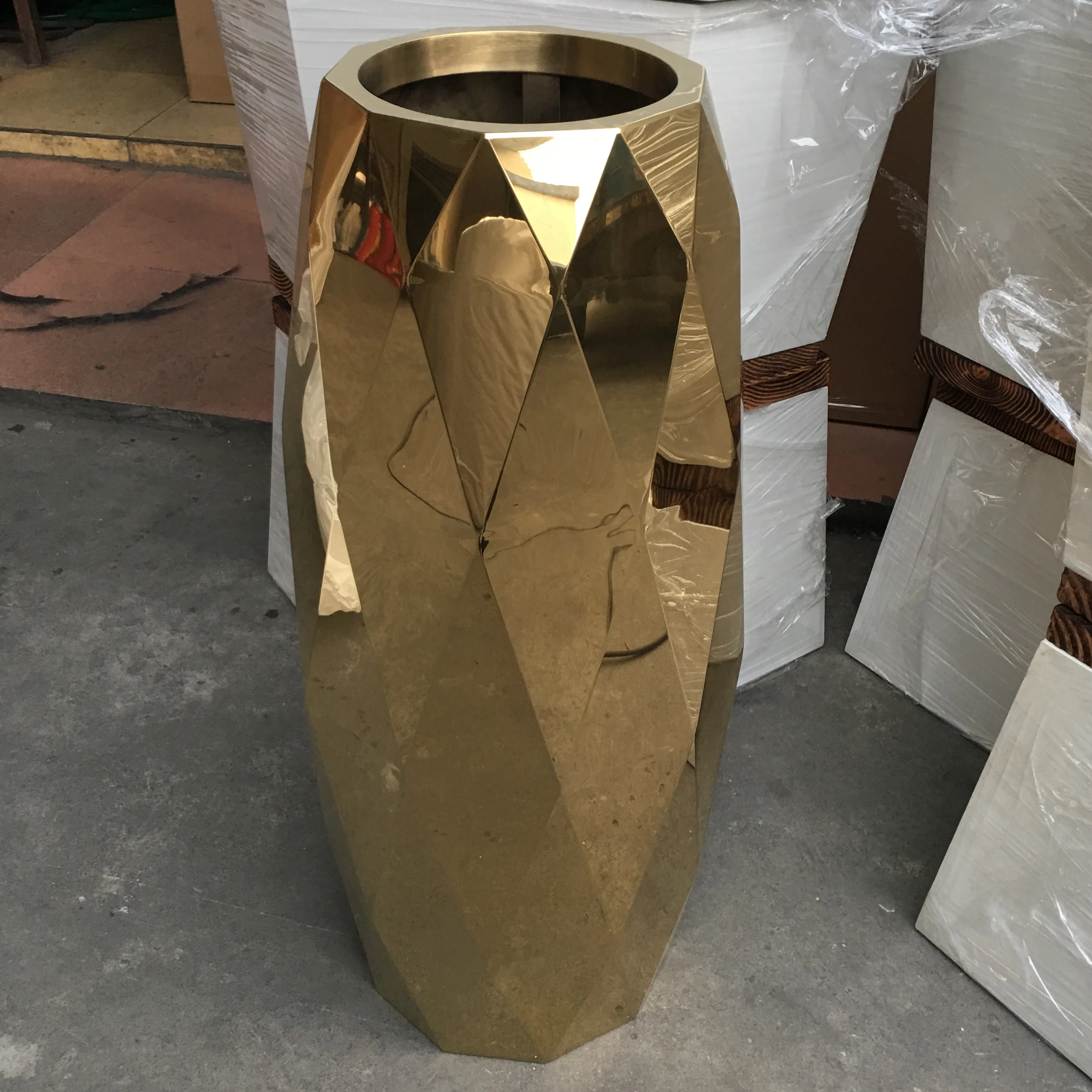 Large Plant Stand Decor Table Tube Flower Vase stainless Steel Decoration outdoor flower planters
Large Plant Stand Decor Table Tube Flower Vase stainless Steel Decoration outdoor flower planters