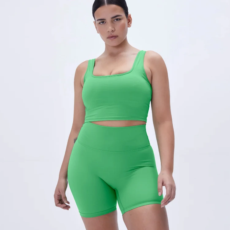 2023 Summer custom women's shorts sets plus size 2 piece crop top and short set women
2023 Summer custom women's shorts sets plus size 2 piece crop top and short set women