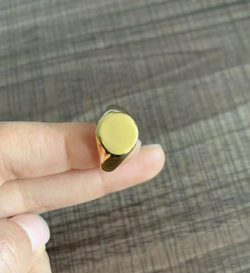 Hot selling water resistant Gold 316L Stainless steel simple design small Round shaped engravable ring for Women
Hot selling water resistant Gold 316L Stainless steel simple design small Round shaped engravable ring for Women