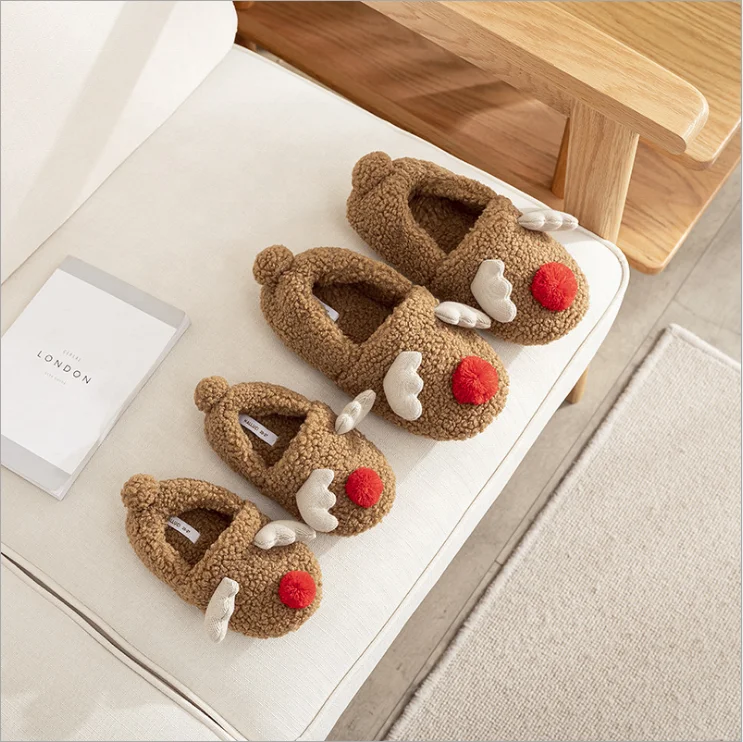 Winter home warm postpartum baby shoes indoor quiet soft soles thick Christmas cotton slippers
Winter home warm postpartum baby shoes indoor quiet soft soles thick Christmas cotton slippers