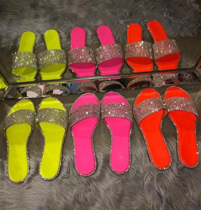 Women Flat Slippers Ladies summer Flip Flops Fashion latest Girls Flat Slippers Female Beach Slide Sandals, Customized color
Women Flat Slippers Ladies summer Flip Flops Fashion latest Girls Flat Slippers Female Beach Slide Sandals, Customized color