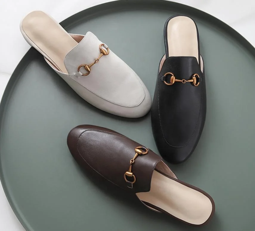 2020 fashion high quality flat mules dress shoes women top layer genuine cow leather horse-bit sandals for women and ladies
2020 fashion high quality flat mules dress shoes women top layer genuine cow leather horse-bit sandals for women and ladies