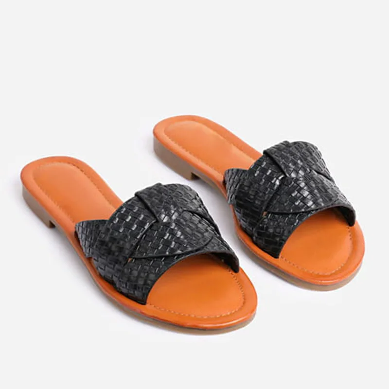 Butterfly glitter rhinestone bling pink furry slides furry slippers for women furry fluffy slippers
Butterfly glitter rhinestone bling pink furry slides furry slippers for women furry fluffy slippers
