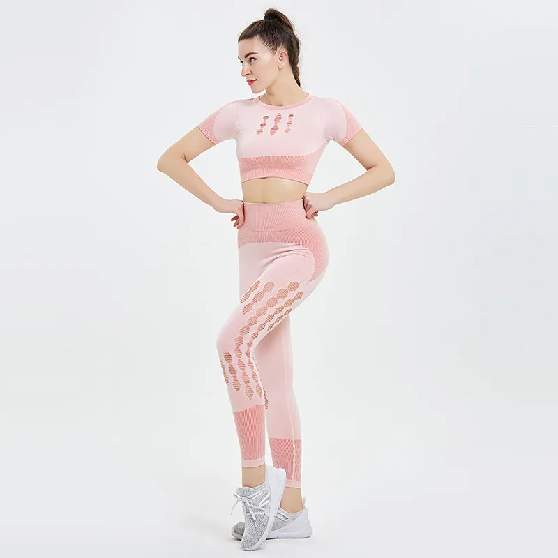 2020 New Amazon seamless mesh quick-drying sports yoga high waist striped fitness pants yoga clothes two-piece set, Customized colors
2020 New Amazon seamless mesh quick-drying sports yoga high waist striped fitness pants yoga clothes two-piece set, Customized colors