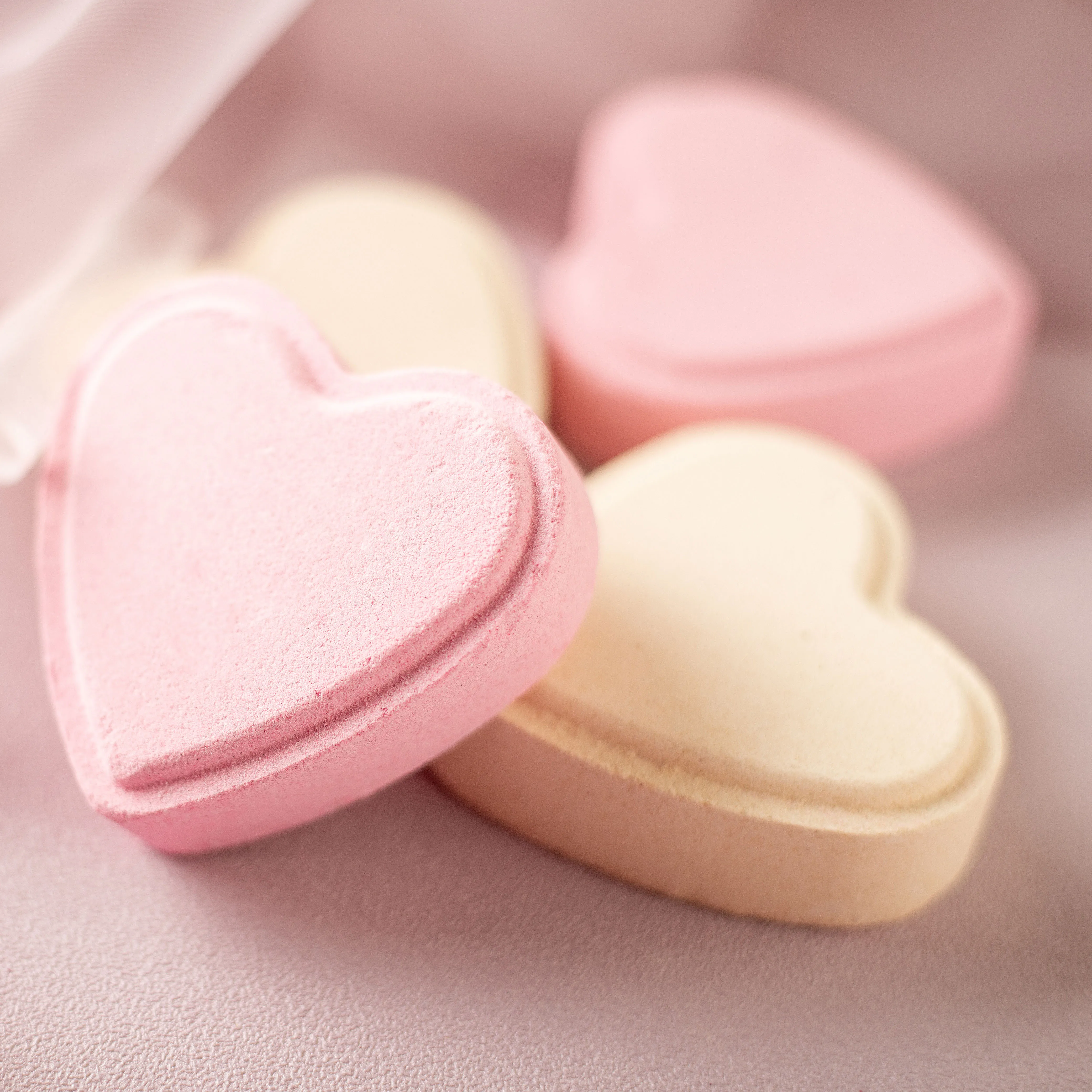 Best-selling Vegan Heart Bath Bombs Bubbly Nourishing Christmas Bath Bombs Organic Natural Bath Bombs
Best-selling Vegan Heart Bath Bombs Bubbly Nourishing Christmas Bath Bombs Organic Natural Bath Bombs